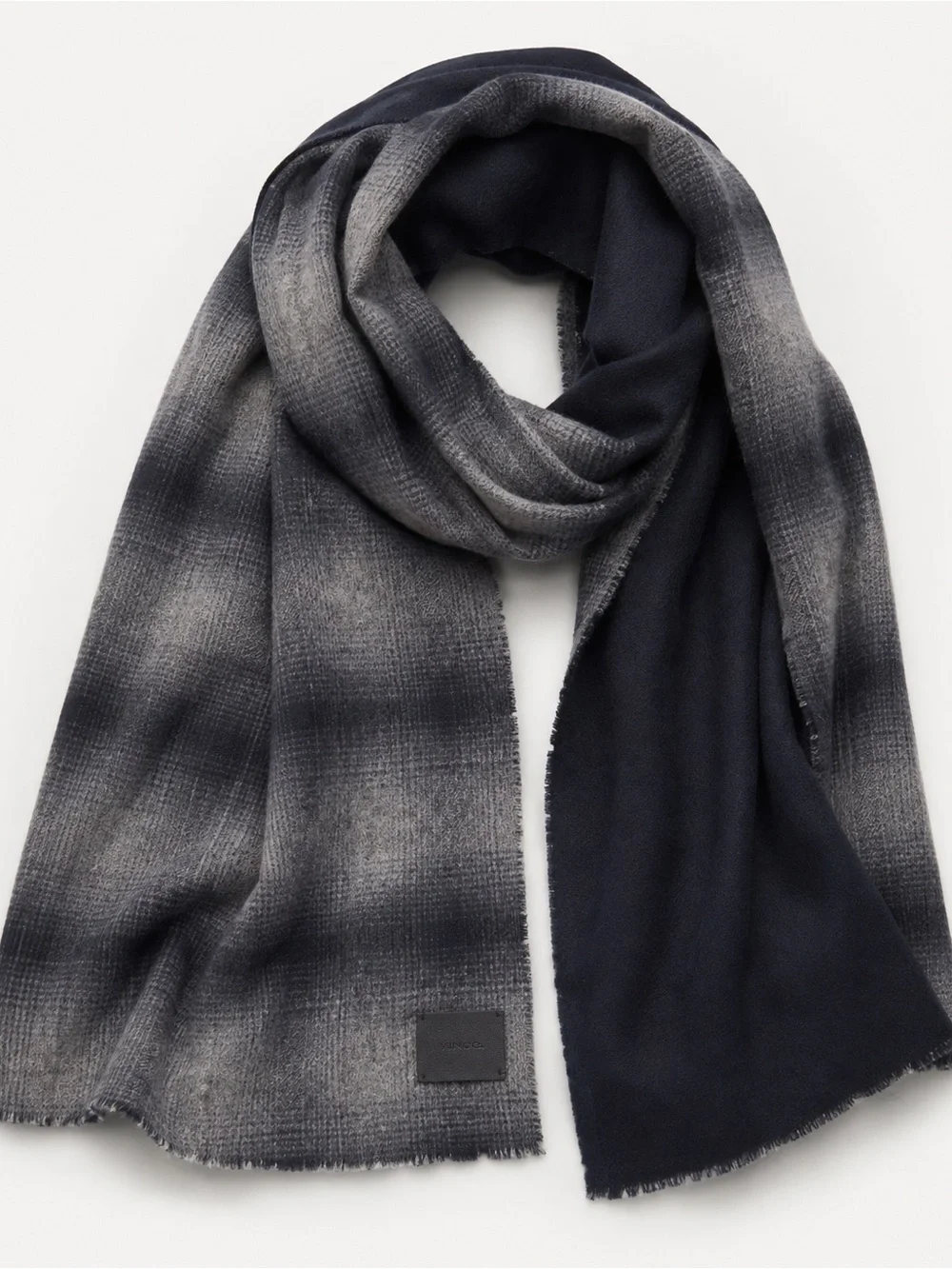 Vince Men’s Double-Face Merino Wool Cashmere Scarf – Navy Plaid
